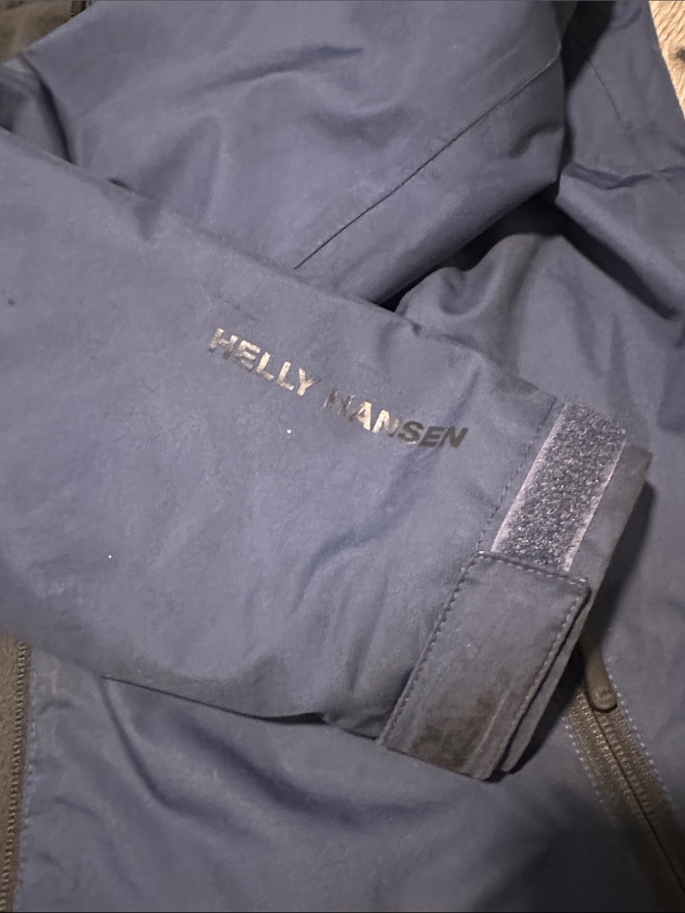Helly Hansen Navy Blue Waterproof Rain Jacket - Picture 6 of 8